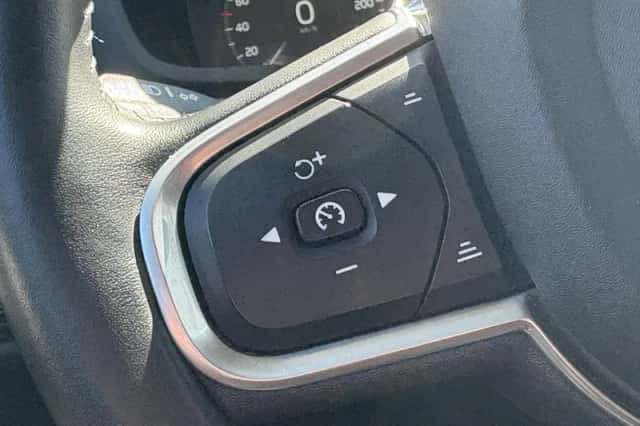 Volvo V60 (2021) thumbnail 24