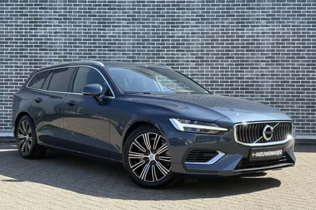 Volvo V60 (2021) thumbnail 4