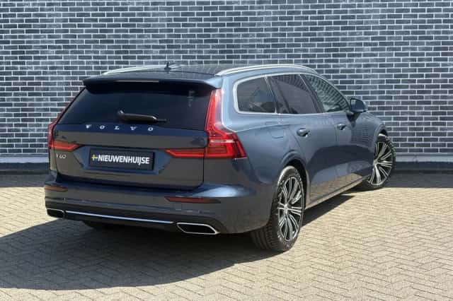Volvo V60 (2021) thumbnail 7