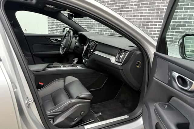 Volvo V60 (2020) thumbnail 5