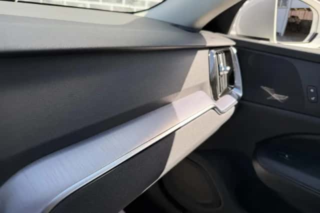 Volvo V60 (2022) thumbnail 19
