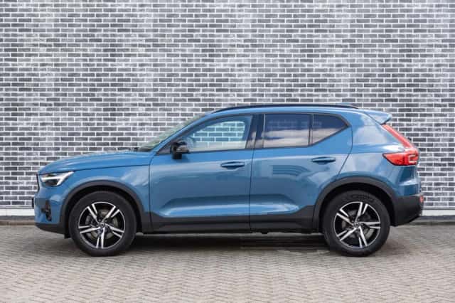 Volvo XC40 (2023) thumbnail 5
