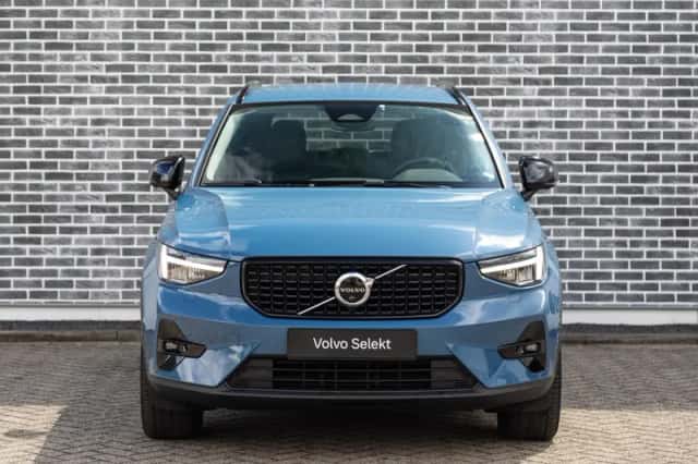 Volvo XC40 (2023) thumbnail 6