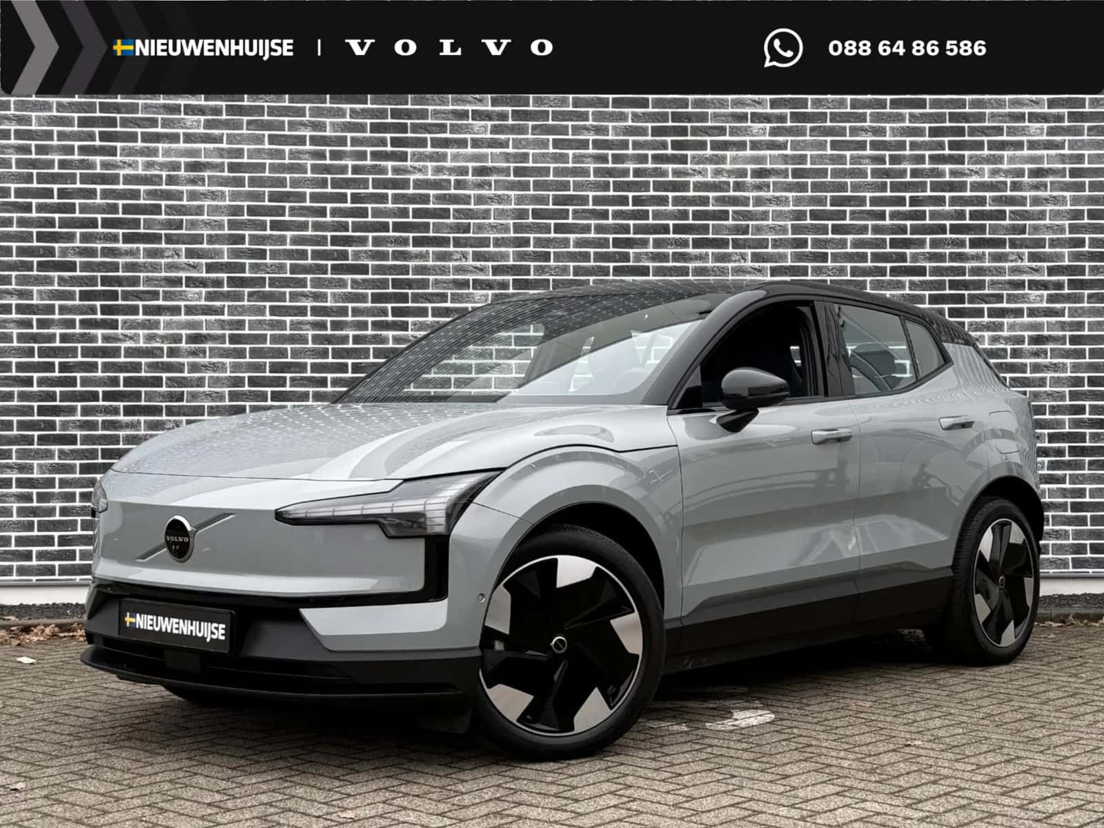 Volvo EX30 (2024) — foto 1