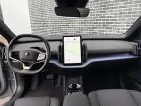 Volvo EX30 thumbnail 2