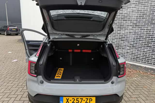 Volvo EX30 (2024) thumbnail 17