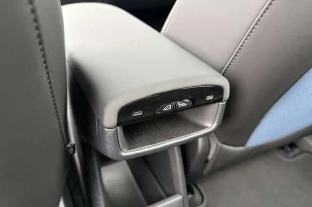 Volvo EX30 (2024) thumbnail 29