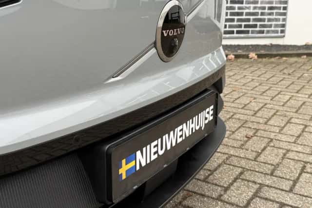 Volvo EX30 (2024) thumbnail 37