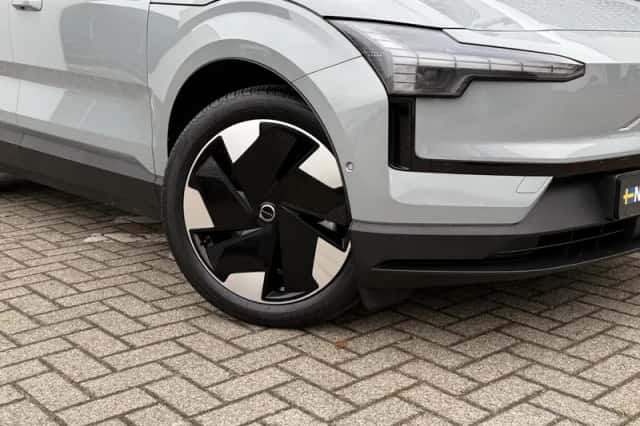Volvo EX30 (2024) thumbnail 38