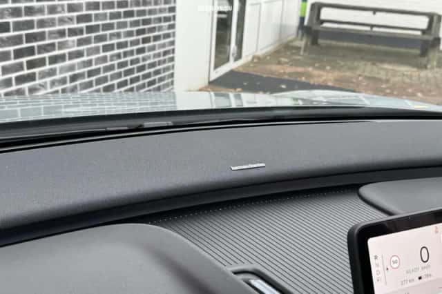 Volvo EX30 (2024) thumbnail 6