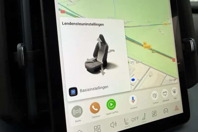 Volvo EX30 (2024) thumbnail 8