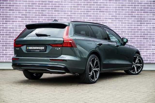 Volvo V60 (2026) thumbnail 3