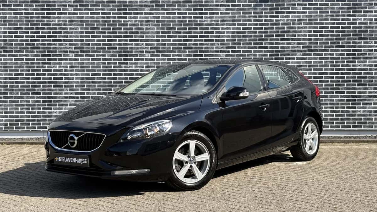 Volvo V40 — foto 1