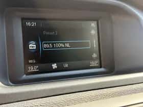 Volvo V40 thumbnail 10