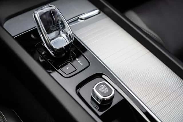 Volvo XC60 (2025) thumbnail 12