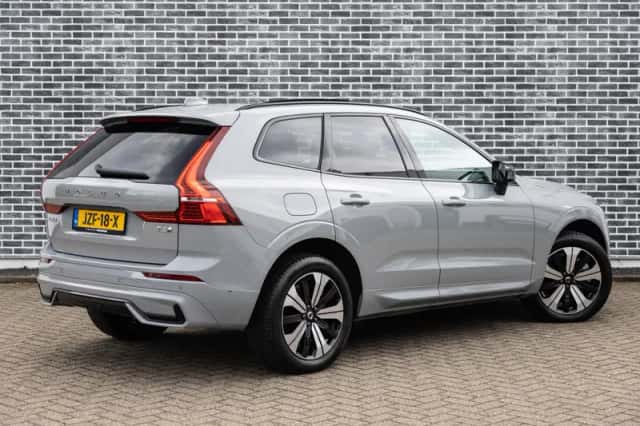Volvo XC60 (2025) thumbnail 4