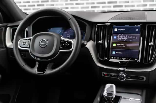 Volvo XC60 (2025) thumbnail 32