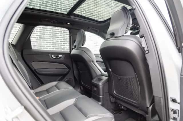 Volvo XC60 (2025) thumbnail 7