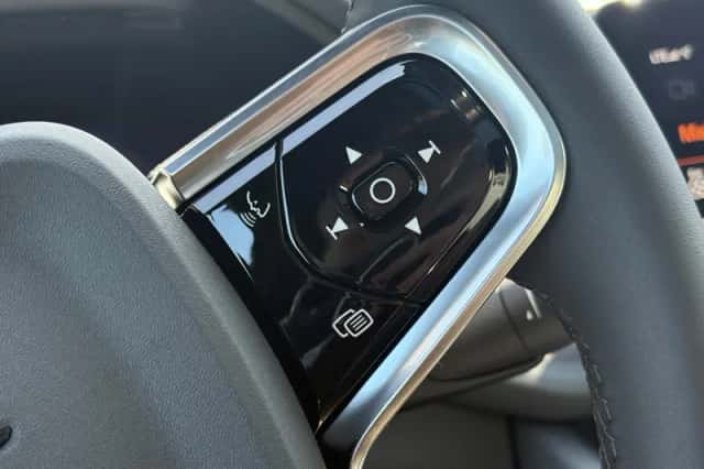 Polestar 2 (2025) thumbnail 18