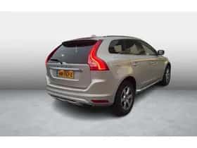 Volvo XC60 thumbnail 3
