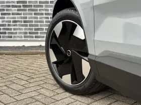 Volvo EX30 thumbnail 8