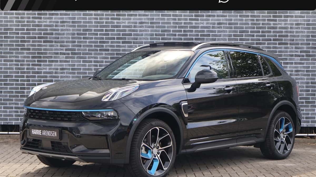 Lynk & Co 01 — foto 1