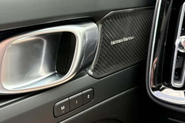 Volvo EX40 (2026) thumbnail 7
