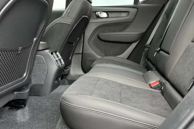 Volvo EX40 (2026) thumbnail 10