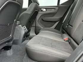 Volvo EX40 thumbnail 10
