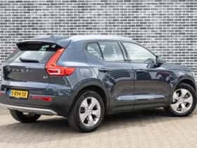 Volvo XC40 (2021) thumbnail 3