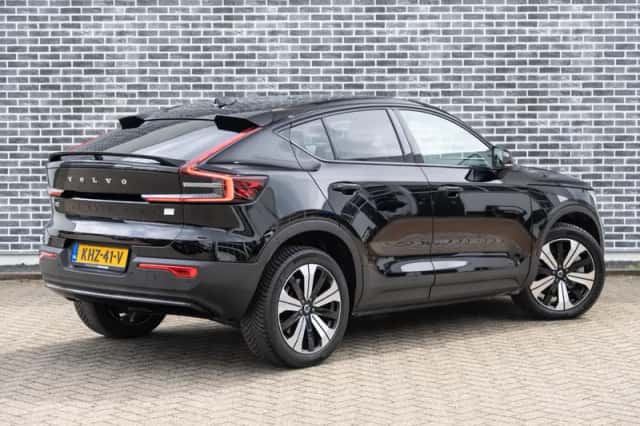 Volvo C40 (2023) thumbnail 4