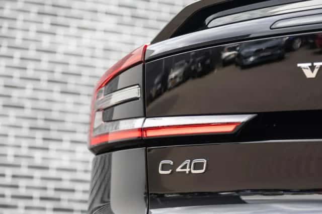 Volvo C40 (2023) thumbnail 32