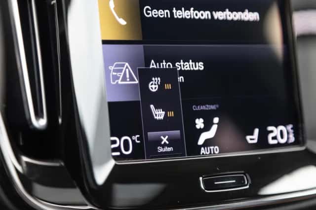 Volvo XC40 (2022) thumbnail 12