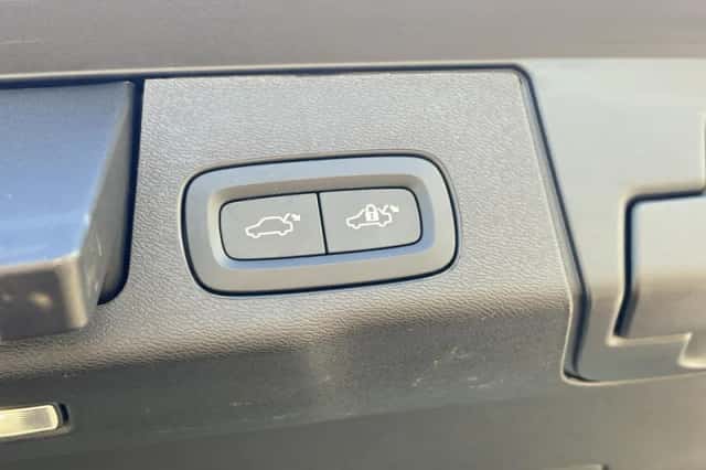 Volvo XC60 (2025) thumbnail 13