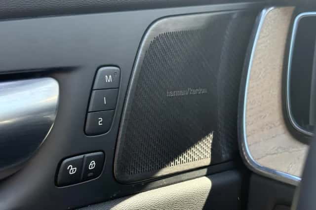 Volvo XC60 (2025) thumbnail 15
