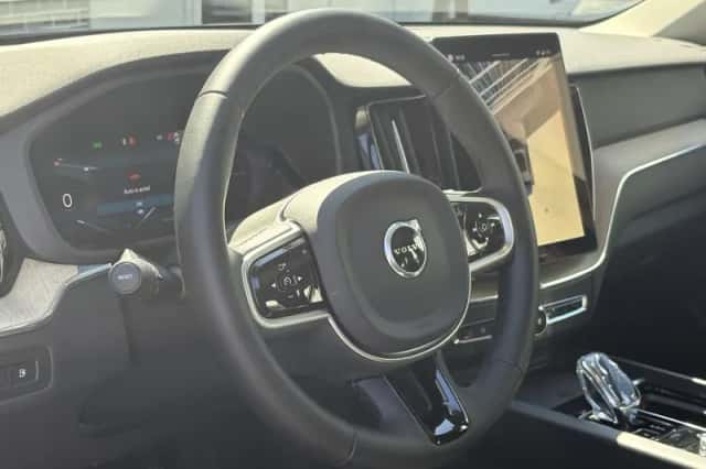 Volvo XC60 (2025) thumbnail 19
