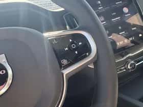 Volvo XC60 thumbnail 30