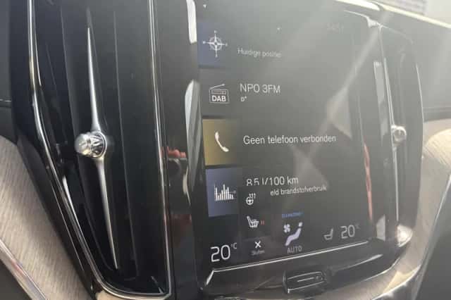 Volvo XC60 (2021) thumbnail 22