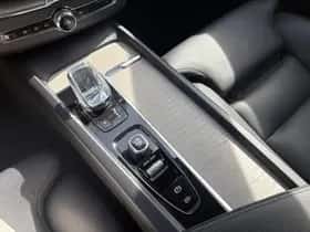 Volvo XC60 thumbnail 25