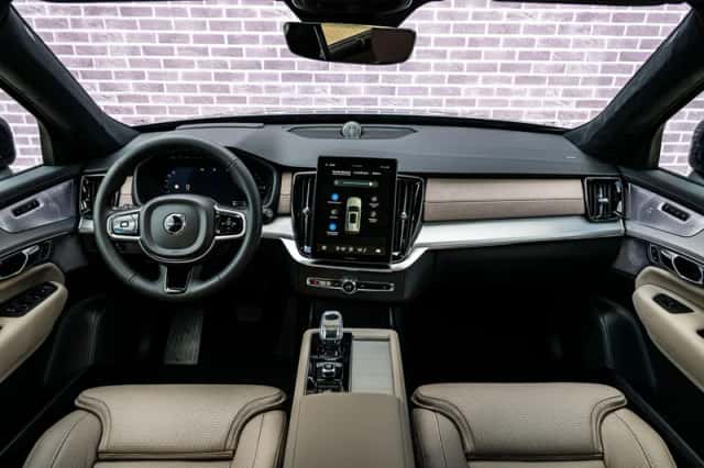 Volvo XC90 (2026) thumbnail 2