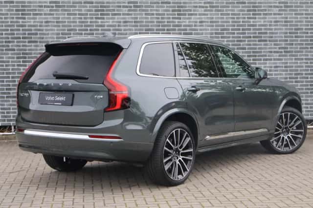 Volvo XC90 (2026) thumbnail 3