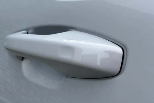 Volvo XC40 (2021) thumbnail 12