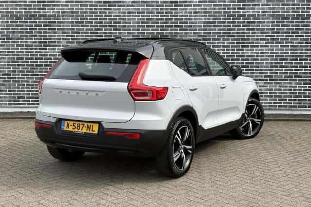 Volvo XC40 (2021) thumbnail 8