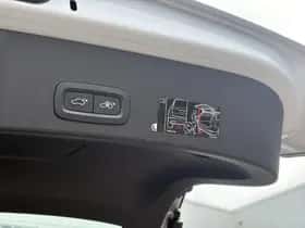 Volvo XC40 thumbnail 10