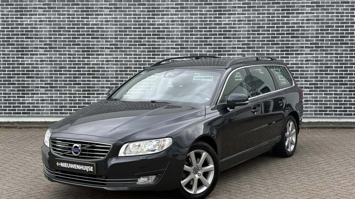 Volvo V70 — foto 1