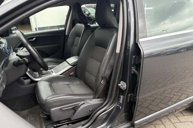 Volvo V70 (2015) thumbnail 20