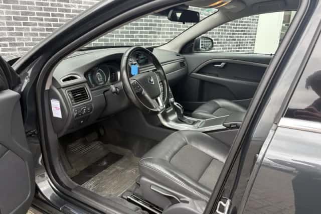 Volvo V70 (2015) thumbnail 3