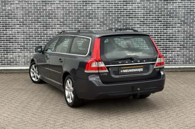 Volvo V70 (2015) thumbnail 5