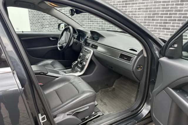 Volvo V70 (2015) thumbnail 8