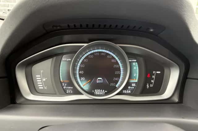 Volvo V70 (2015) thumbnail 10